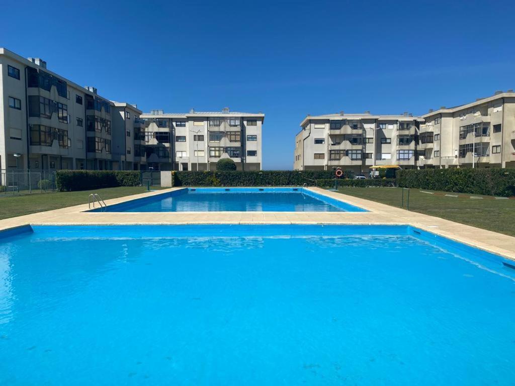 Beachfront Apartment With Sea View Azurara Extérieur photo