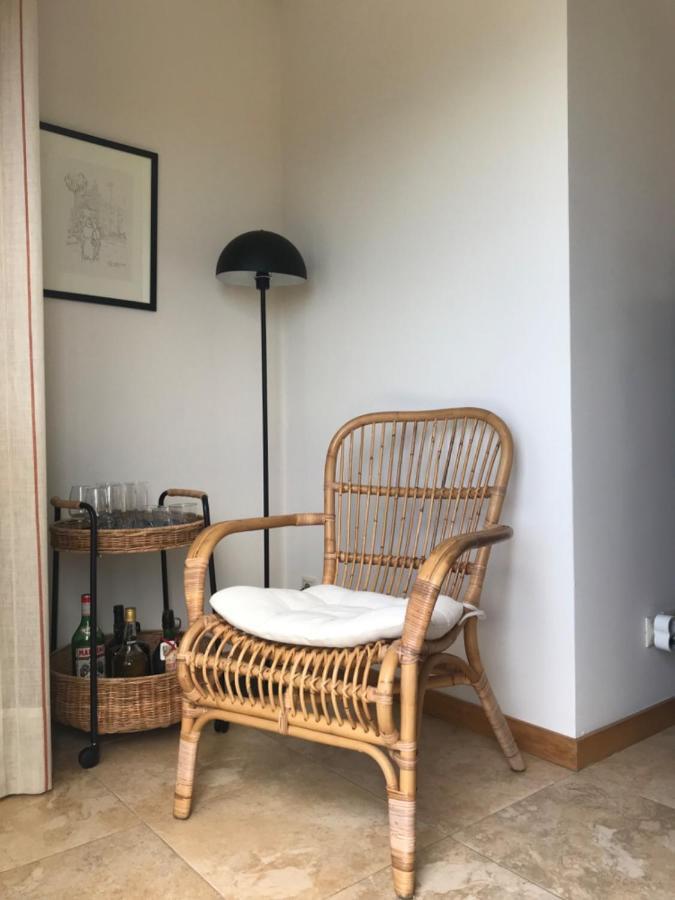 Beachfront Apartment With Sea View Azurara Extérieur photo